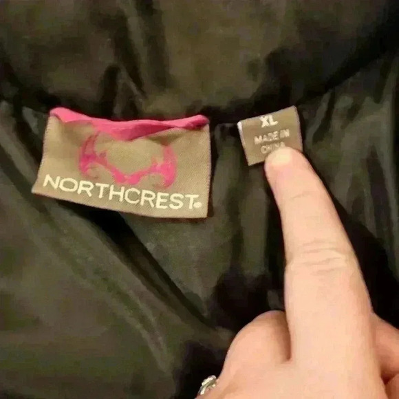 ~FREE WITH A PURCHASE~Woman's purple Northcrest size xl vest (#109) - Picture 6 of 7